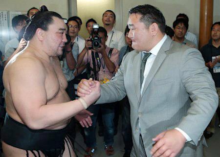 Аваргын захиасыг биелүүлж “Аварга” боллоо